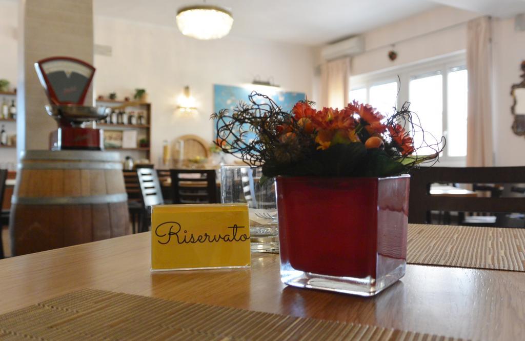Hotel Rosengarten Павия Екстериор снимка