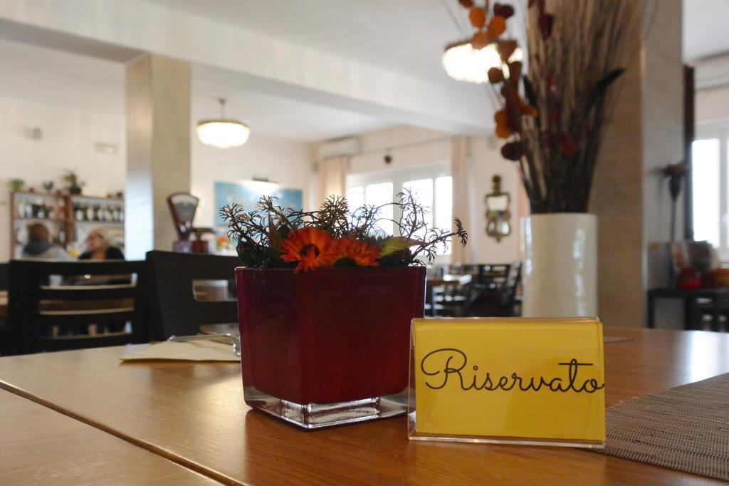 Hotel Rosengarten Павия Екстериор снимка