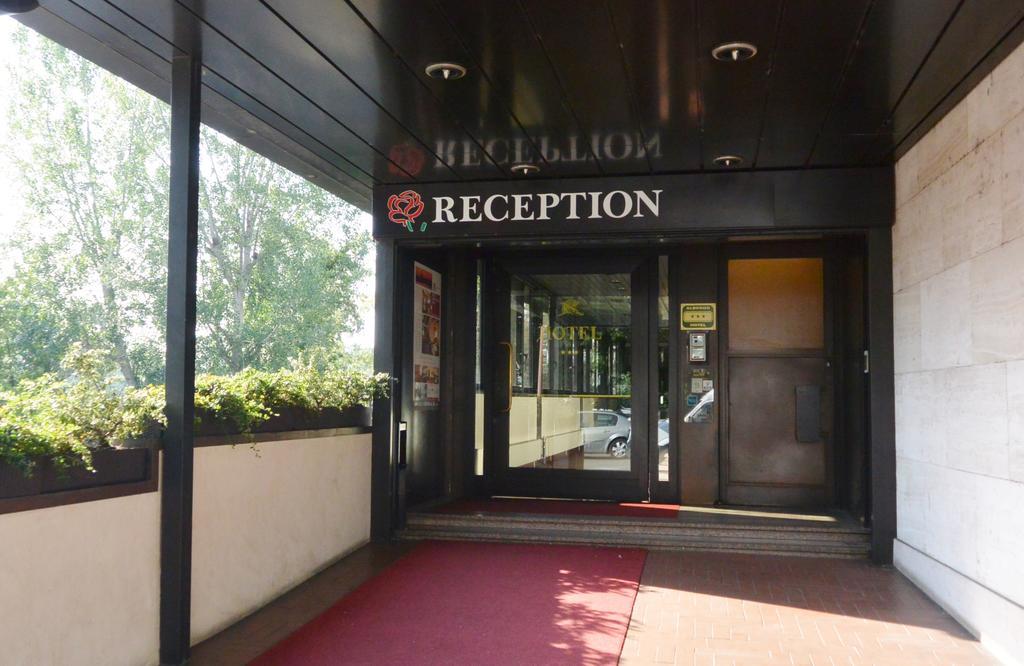 Hotel Rosengarten Павия Екстериор снимка